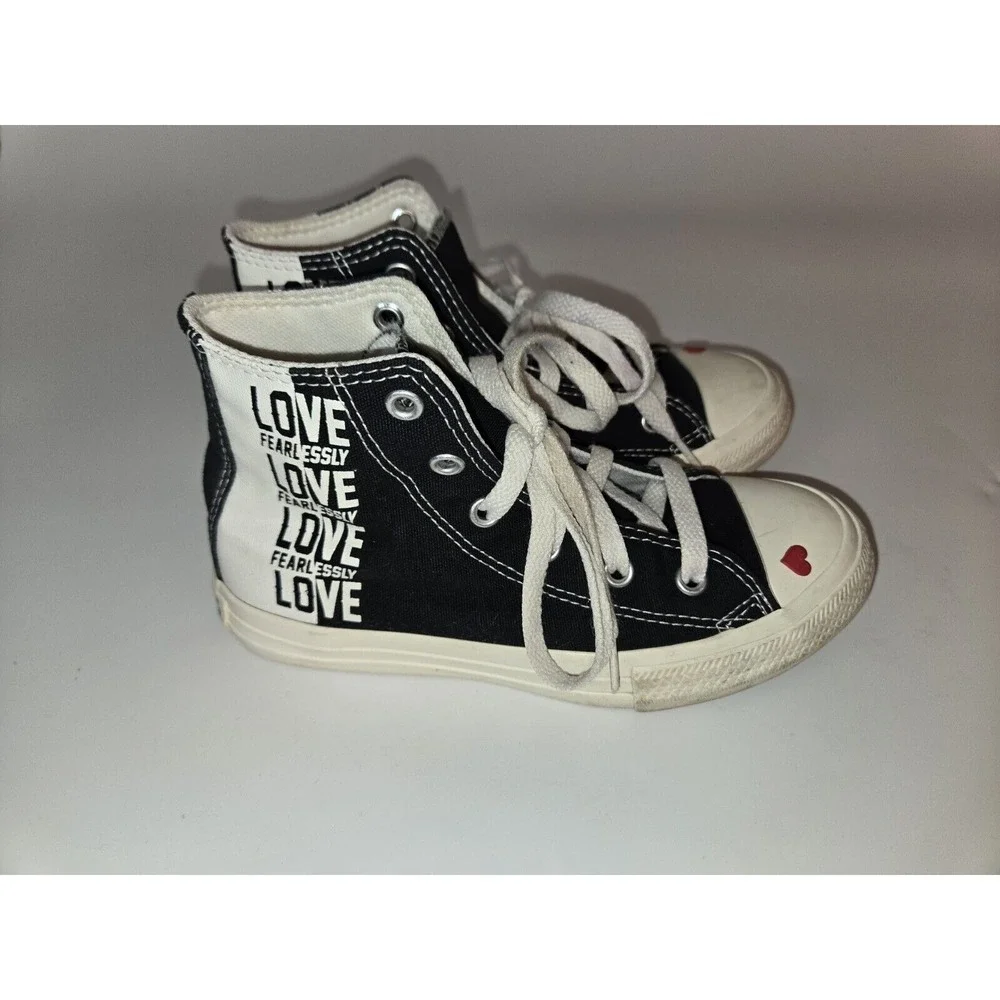 Converse Love Fearlessly Yourself First US 13 Black White Red Heart, Kids